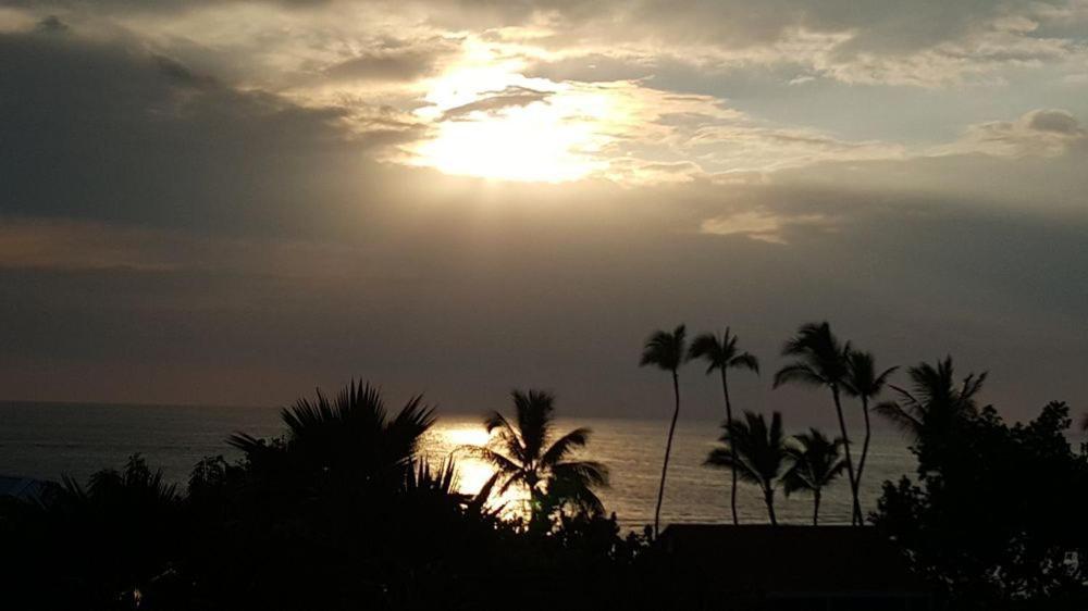 Beautiful 2 Bedroom Condo @ Kona! Kailua-Kona Eksteriør billede